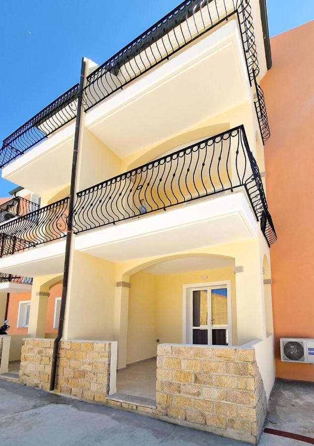 Murphy Holiday Homes - Residenza Solari La Maddalena  Exterior photo